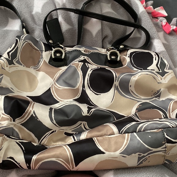 Black and Tan and gray Coach shoulder bag with duster bag - Picture 2 of 6